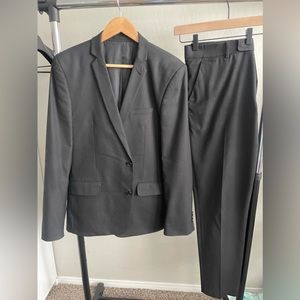 ASOS Men’s Black 2pc Suit - Size 42R US